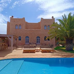 Maya Bed and breakfast